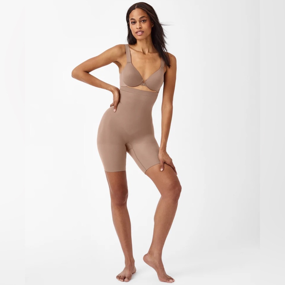 NWOT! Spanx High Power Short Shapewear in Cafe Au Lait Nude Size Large